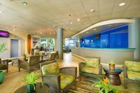 Honolulu: Boutique Waikiki Beach Hotel w/Breakfast